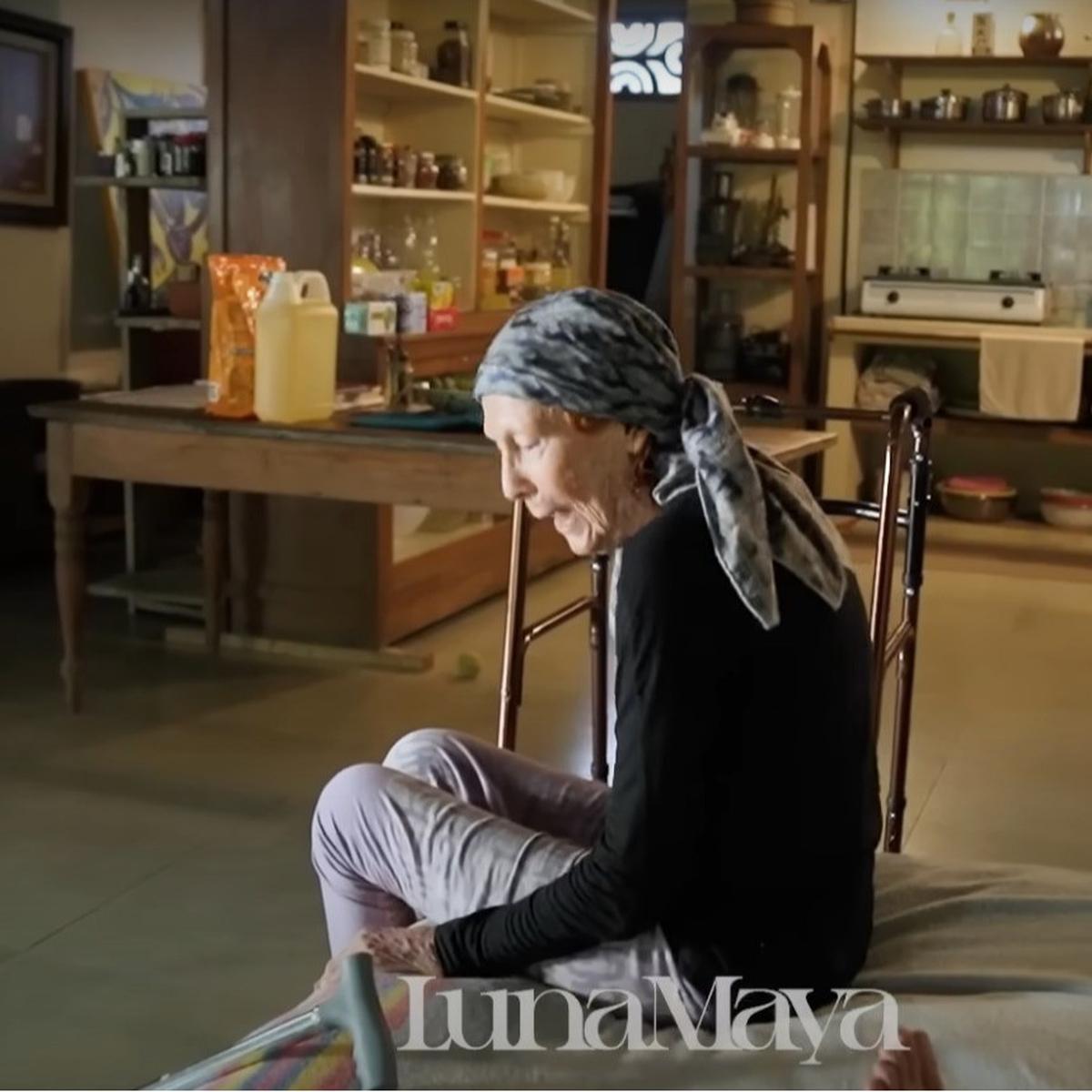 7 Potret Dapur Sederhana di Rumah Desa Maya Ibunda Luna Maya, Masih Pakai Kompor Sejuta Umat hingga Magic Com dan Oven Jadul