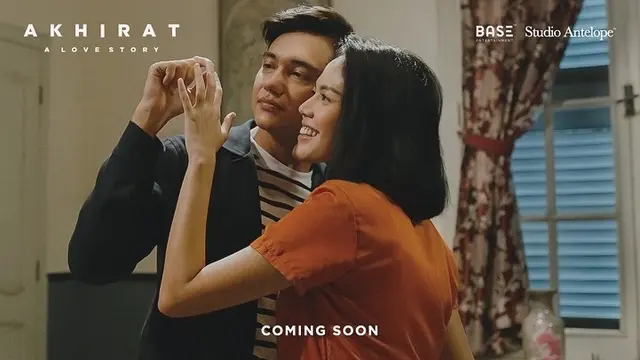 Akting Bareng Lagi, Ini 7 Kebersamaan Della Dartyan dan Adipati Dolken