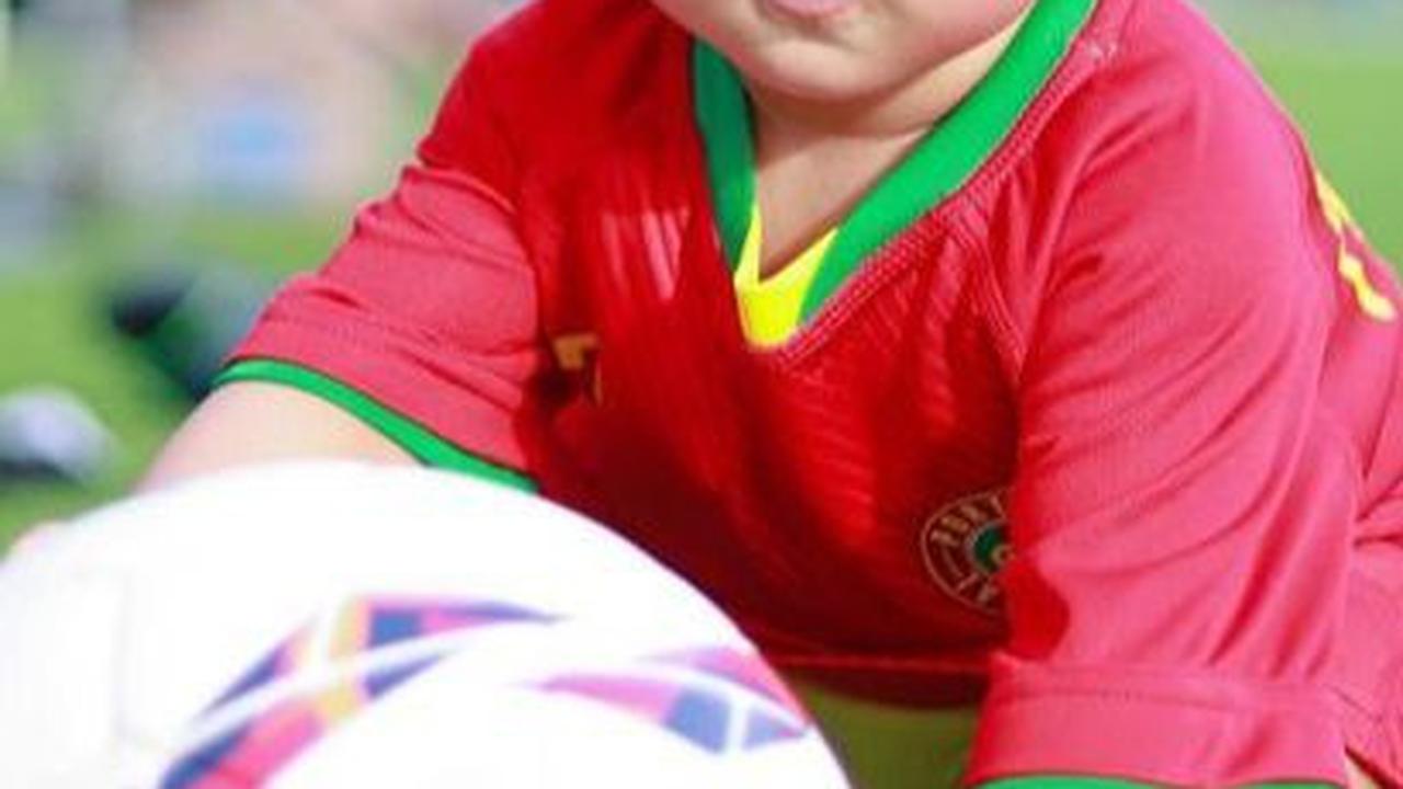 Baby L Main Bola