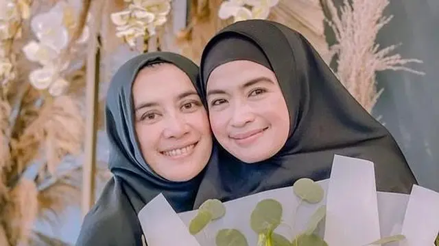 6 Potret Terbaru Yulia Rachman, Kini Penampilannya Bikin Pangling