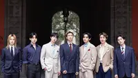 Ketujuh Member BTS saat bertemu Presiden Meksiko, Claudia Sheinbaum. Dok. Big Hit