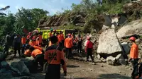 Bukit Batu Gunungkidul Rawan Longsor, Kenapa Bisa Ada Tambang?