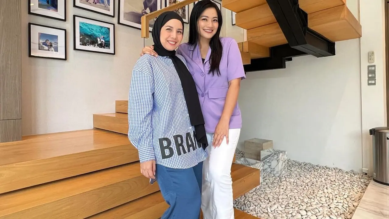 Titi Kamal dan Tya Aristya