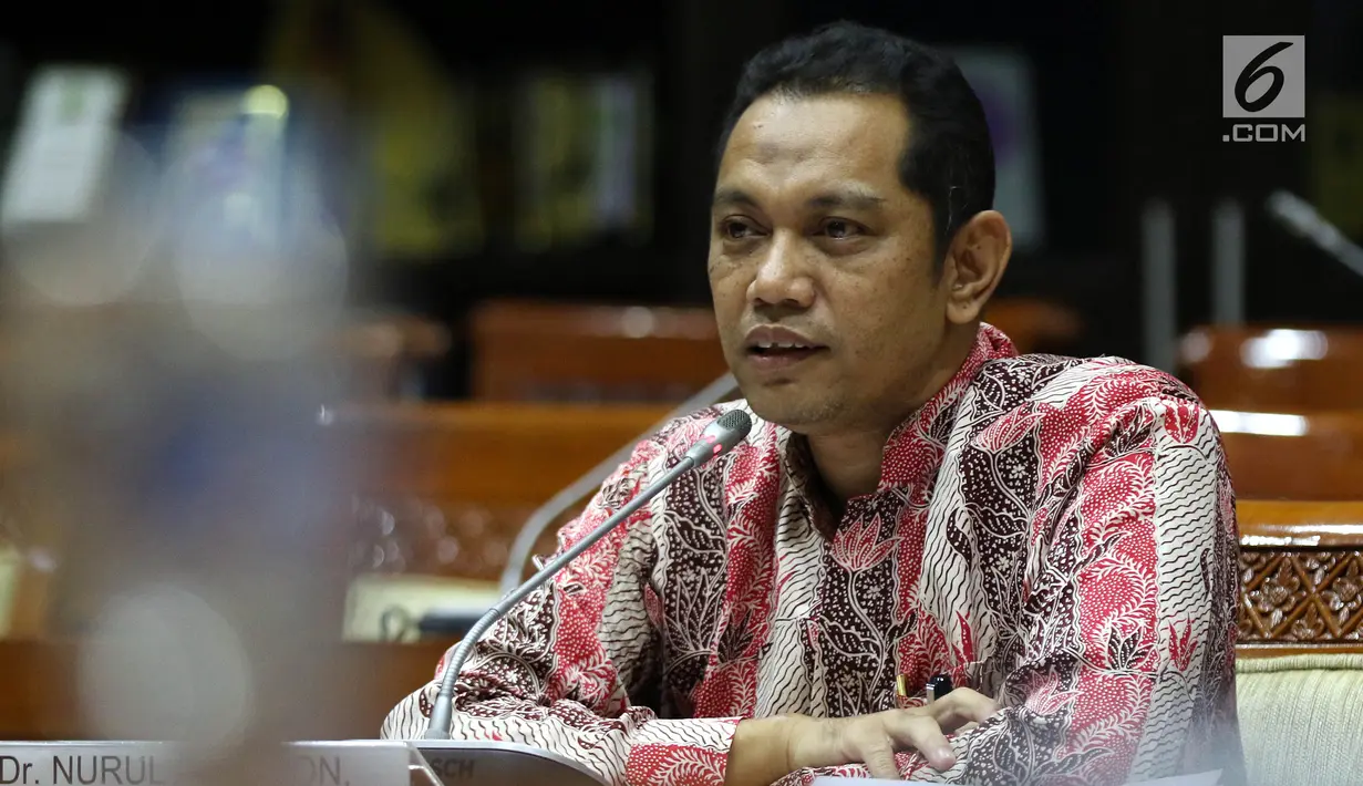 Capim KPK Nurul Ghufron menyampaikan pendapatnya saat mengikuti uji kelayakan dan kepatutan dengan Komisi III DPR di Kompleks Parlemen, Jakarta, Rabu (11/9/2019). Ghufron beralasan SP3 sewajarnya diterapkan KPK karena kemungkinan adanya kesalahan dalam penyidikan. (Liputan6.com/JohanTallo)