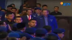 Tidak hanya pengurus Partai Demokrat, acara pembukaan Rapimnas juga dihadiri Presiden Joko Widodo didampingi Menkopolhukam, Wiranto dan Mendagri Tjahjo Kumolo.