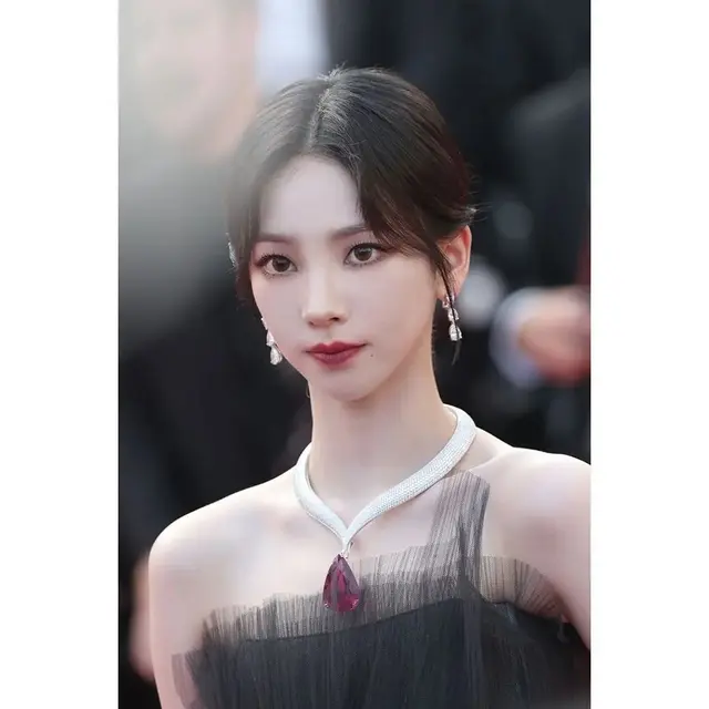 Detail Perhiasan Menawan yang Bikin aespa Terlihat Mahal di Cannes Film Festival 2023