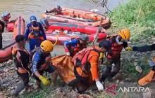 Tim SAR Gabungan Temukan Korban Tenggelam di Irigasi Karawang, Jenazah Diserahkan Keluarga