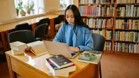 Gunakan Waktu untuk Upgrade Skill setelah di-PHK (Photo by Yan Krukau on Pexels)