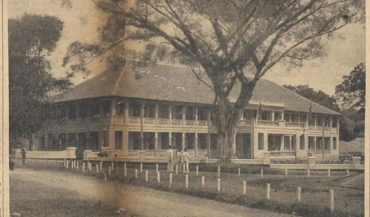 Bangun infrastruktur hingga sekolah