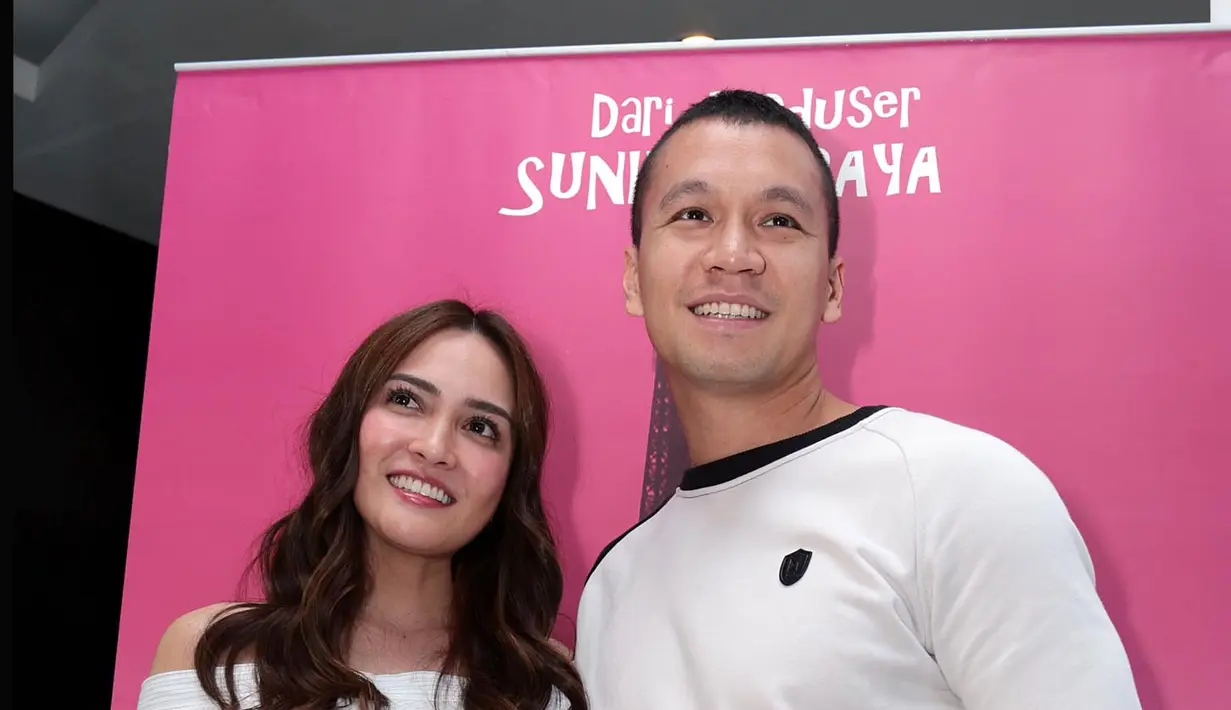 Film sekuel Eiffel I'm in Love kembali digarap kelanjutannya. Film yang melambungkan para pemeran dan mendapatkan 2,7 penonton itu, kini kembali digarap dan akan dirilis pada Februari 2018 mendatang. (Deki Prayoga/Bintang.com)