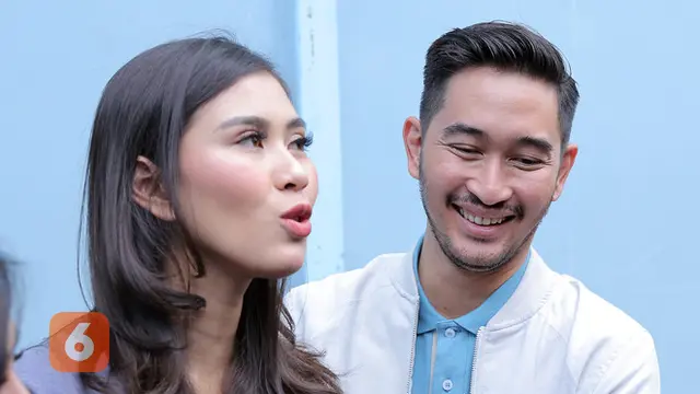 [Bintang] Syahnaz dan Jeje