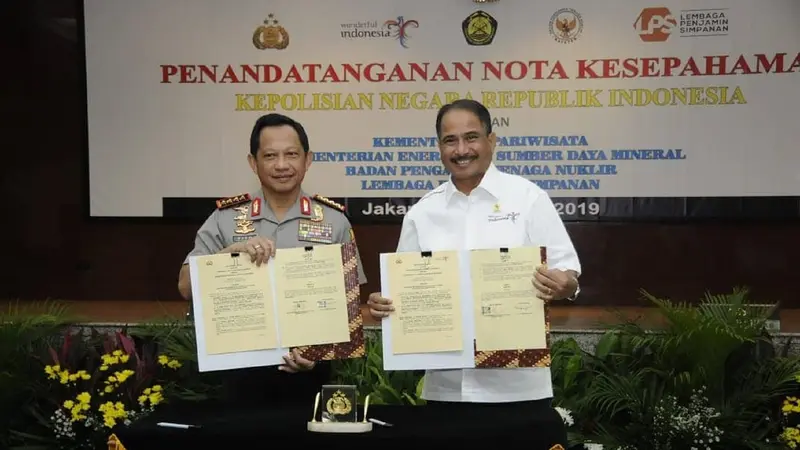 Menteri Pariwisata Arief Yahya dan Kapolri Tito Karnavian