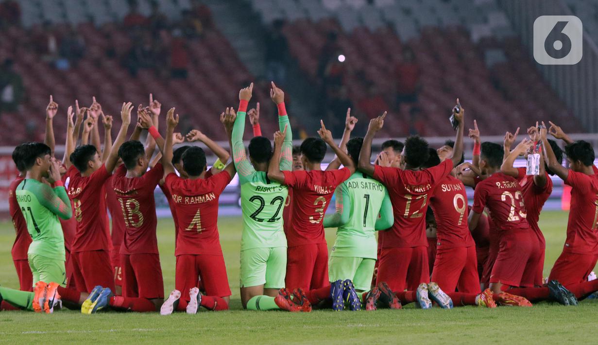 FOTO: Timnas Indonesia Rayakan Hasil Lolos Kualifikasi Piala AFC U-19 2020 - Bola Liputan6.com