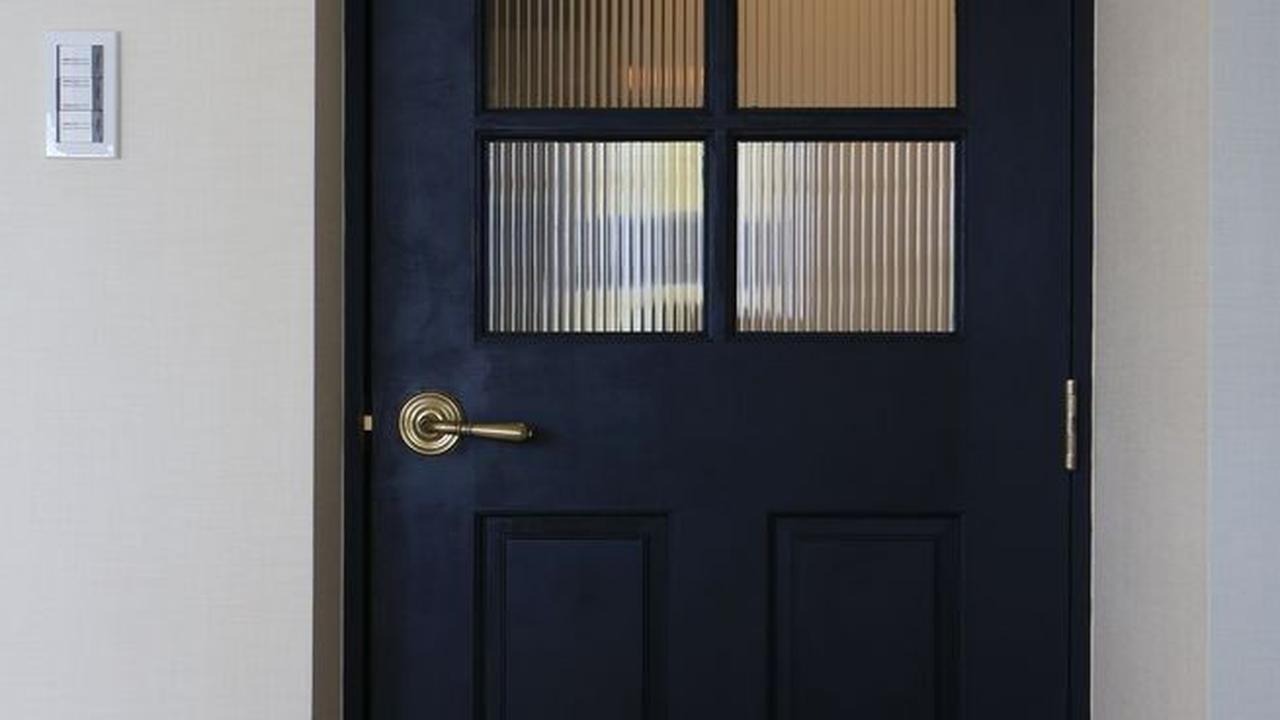 Model Pintu Satu Minimalis, Inspirasi Desain Elegan untuk Hunian Modern