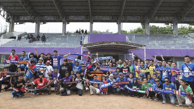 Viking Persib Club dan Jakmania