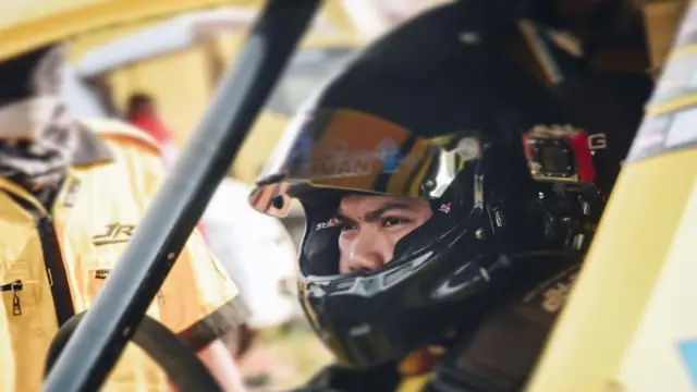 Sudirman Andi Arsyad cukup dikenal sebagai salah satu pembalap offroad handal di Indonesia.