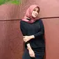 Sebelum hari Raya Idul Firtri tiba, Olla Ramlan masih belum mengenakan hijab. Kemudian tepat di tanggal 23 Mei, Olla terlihat mengunggah foto yang menunjukkan dirinya sedang mengenakan hijab. (Liputan6.com/ollaramlanaufar)