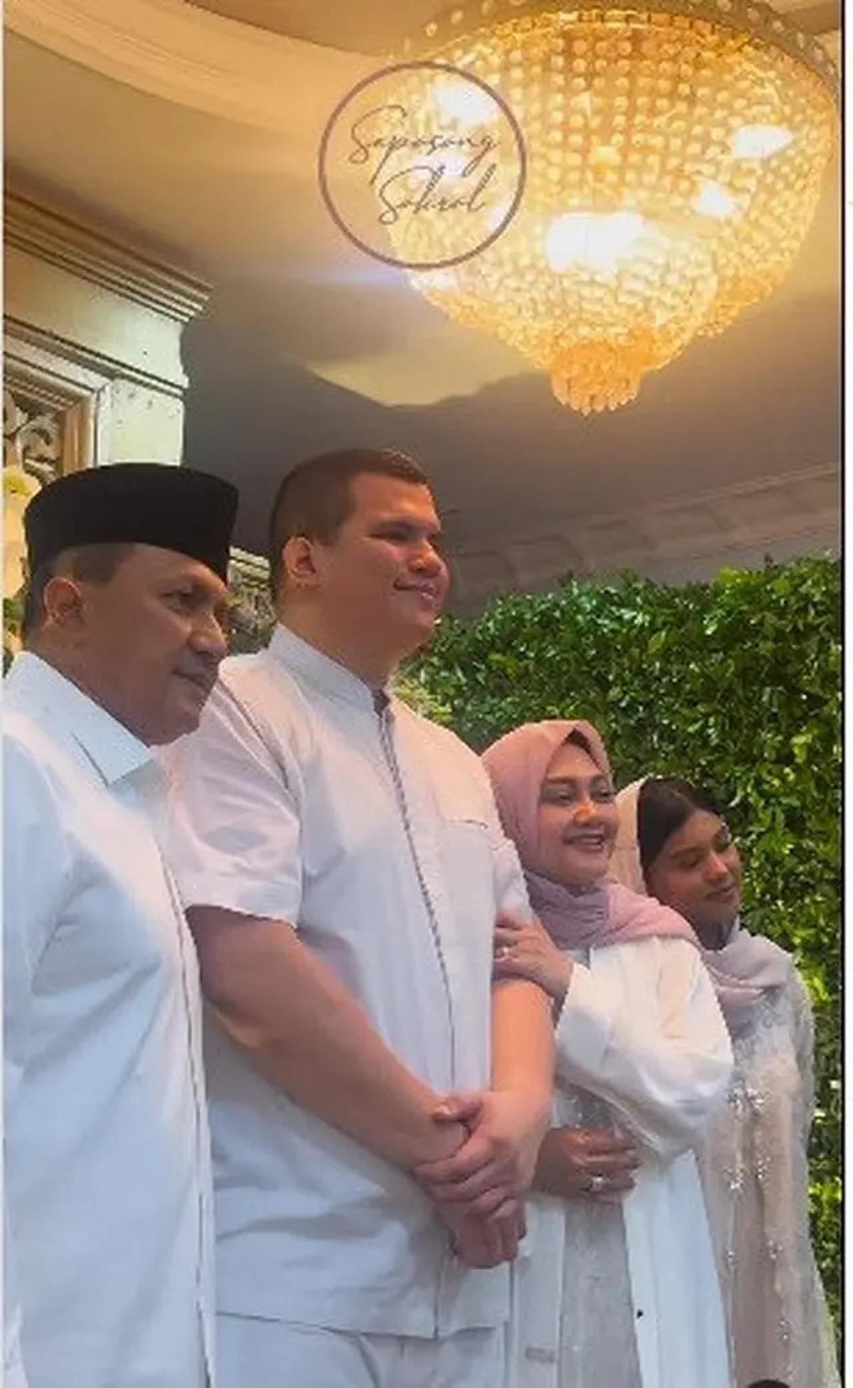 8 Potret Kedekatan Bella Saphira dengan Putra Sambungnya, Momen Pengajian saat Mantu Bikin Haru
