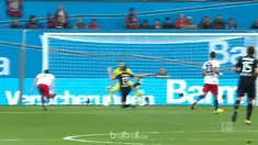 Bayer Leverkusen meraih kemenangan atas Hamburg, Minggu (25/9/2017). This video is presented by Ballball