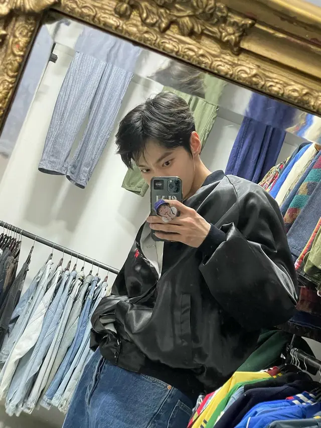 Doyoung Ultah pada Hari Ini, 1 Februari 2024. H-1 Ulang Tahun Doyoung NCT, Klub Penggemarnya Bernama Urichil Doyoung Dalgeul Berdonasi 30 Kotak Ramen di Kota Guri, Tempat Lahir Doyoung  (Foto: Instagram/ do0_nct)
