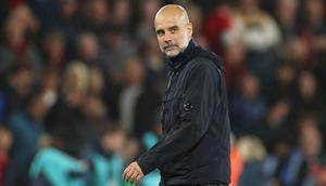 Meskipun begitu, Pep Guardiola telah memberikan dua gelar juara untuk Manchester City pada musim ini dengan trofi FA Cup dan trofi Carabao Cup. (AP Photo/Ian Walton)