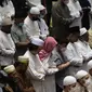 Umat muslim melaksanakan sholat Idul Fitri di Masjid Istiqlal, Jakarta, Senin (2/5/2022). Ribuan umat muslim melaksanakan sholat Idul Fitri 1443 H dengan penuh khidmat. (Liputan6.com/Helmi Fithriansyah)