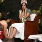 Miss International 2015, Edymar Martinez Blanco saat melakukan pemijatan di Taman Sari Royal Heritage & Spa, Jakarta. [Foto: Rizky Aditya Saputra/Liputan6.com]