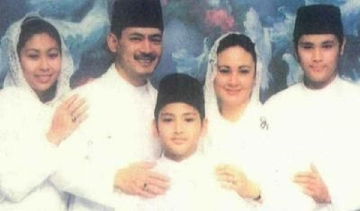 Potret anak-anak Bambang Trihatmodjo dengan Halimah.<br>