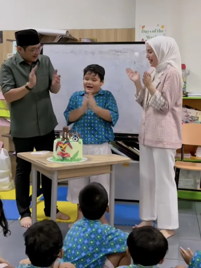 Potret Ulang Tahun Raja dirayakan bersama, sumber Instagram: @pashaugu_vm