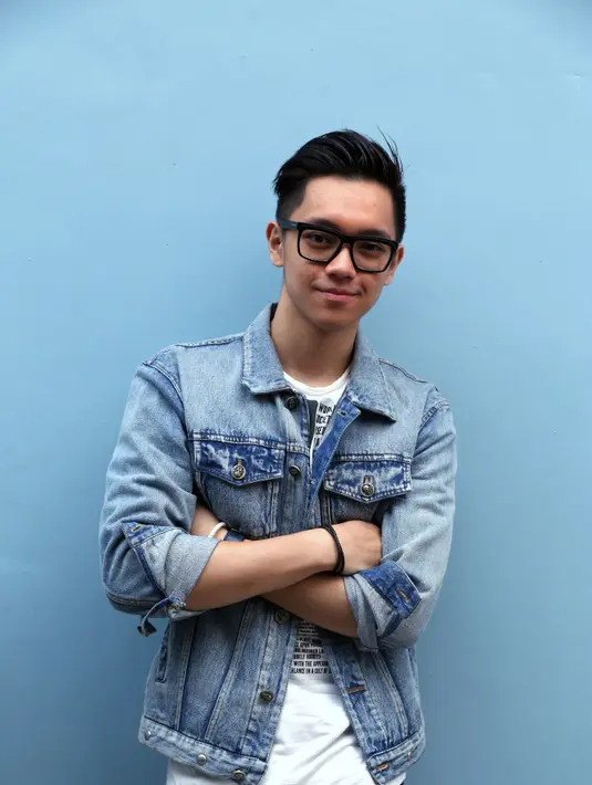 Selain paras yang tampan, Brandon juga memiliki sederet talenta dan gaya yang kece banget. (Nurwahyunan/Bintang.com)