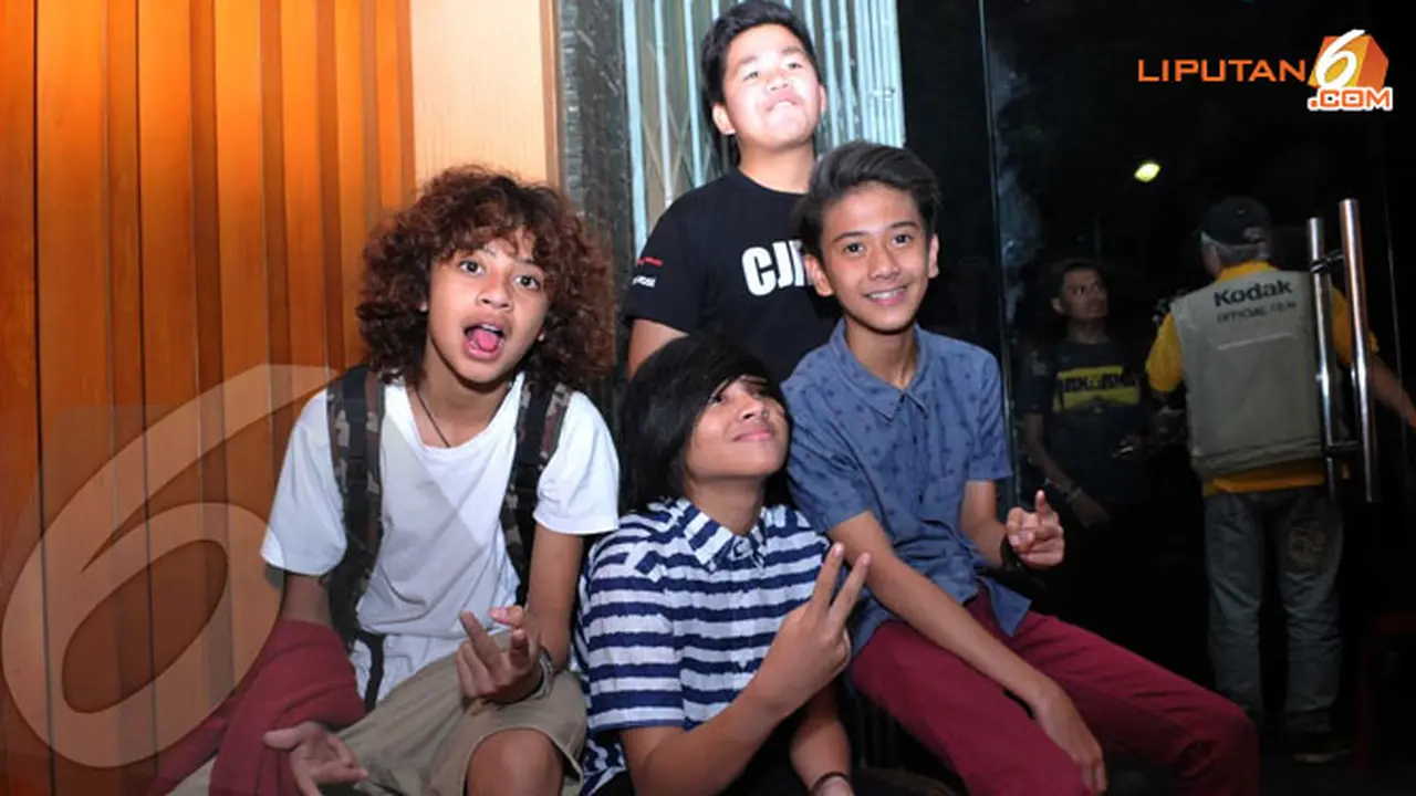 coboy-junior-2-131220c.jpg
