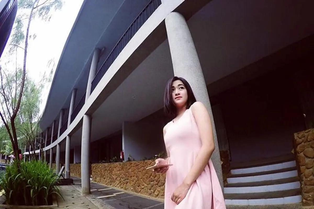 Style Bripda Muthia, Polwan Cantik yang Bikin Lelaki Kesemsem