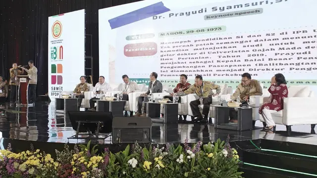 Jalankan Peremajaan Sawit Rakyat