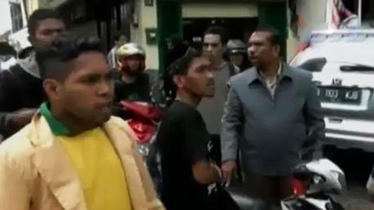 Segmen 1: Mahasiswa Demo di PKB hingga Latihan Militer Santoso