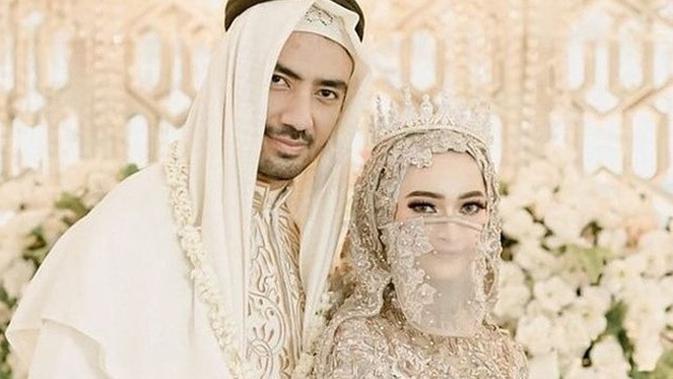 7 Momen Akad Dan Resepsi Pernikahan Reza D Academy Dan Valda Alviana Penuh Haru Hot Liputan6 Com