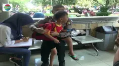 Di kebun binatang Ragunan, padatnya pengunjung membuat sejumlah anak terpisah dari orangtua mereka.