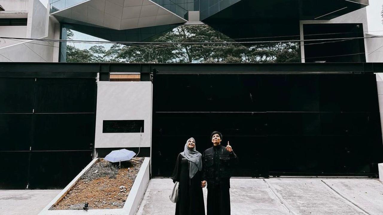 Potret Rumah Baru Atta Halilintar dan Aurelie Hermansyah (Instagram/@attahalilintar)