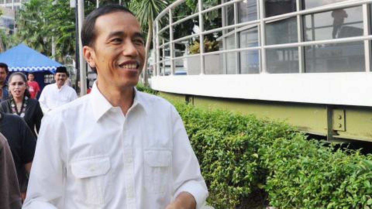 100 Hari, Jokowi cipika cipiki dengan pimpinan DPRD