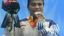 Sri Wahyuni meraih medali perak dengan total angkatan 187 kg di Moonlight Garden Venue, Inchoen, Korsel, Sabtu (20/9/2014) (ANTARA FOTO/Saptono)