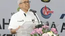 Direktur Hulu Pertamina Dharmawan Samsu memberi sambutan saat serah terima alih kelola WK SES di Pulau Pebelokan, Kepulauan Seribu, Rabu (5/9). PT Pertamina resmi menjadi operator wilayah kerja (WK) Migas Southeast Sumatra. (Liputan6.com/Herman Zakharia)