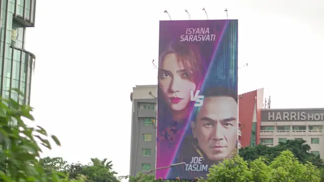 Billboard Isyana Sarasvati