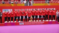 Tim Bulutangkis Junior Indonesia Juara Dunia 2024, Piala Suhandinata Pulang ke Tanah Air