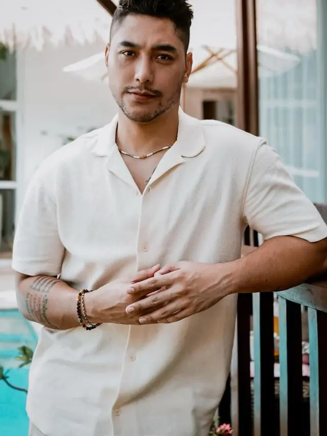 Potret Krisjiana Baharudin, Suami Siti Badriah yang Disebut Mirip Darius Sinathrya