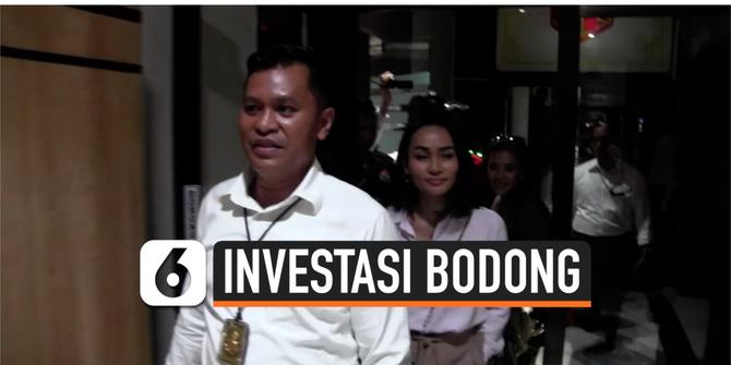 VIDEO: Investasi Bodong, Polisi Sita Mobil Artis Eka Deli