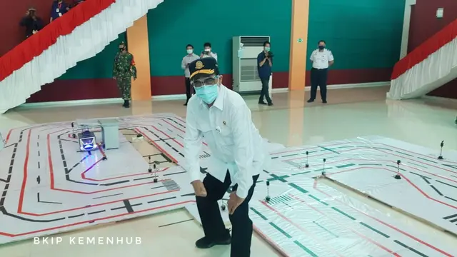 Menhub Apresiasi Dosen dan Taruna Politeknik Perkeretaapian Madiun