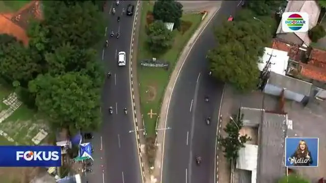 Fokus : Pohon Tumbang di Kota Bogor Menimpa Pengguna Jalan