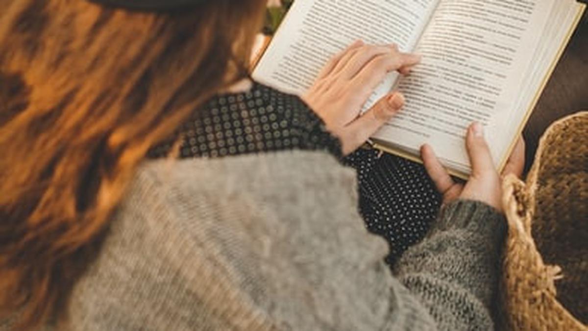 16 Novel Rekomendasi Terbaik 2025 dari Berbagai Genre, Inspiratif dan Penuh Makna