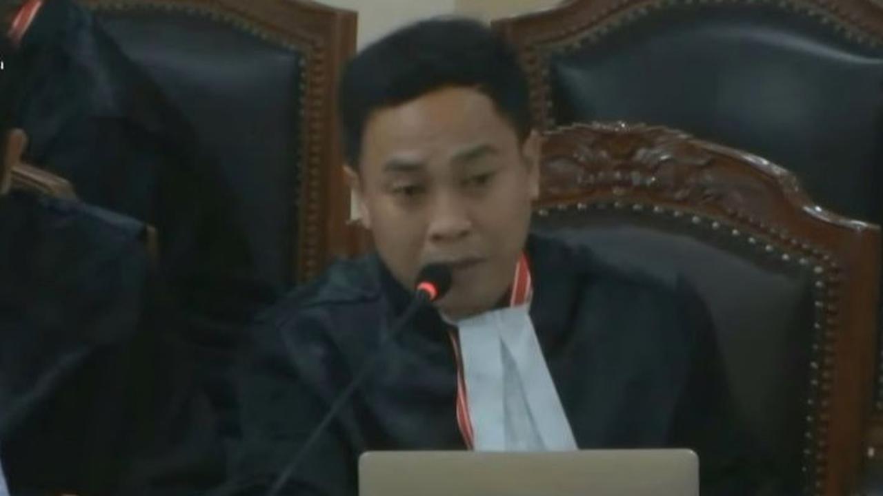 Sidang Sengketa Pilgub Jatim, Risma-Gus Hans Minta Pencoblosan Ulang Tanpa Diikuti Khofifah-Emil Dardak