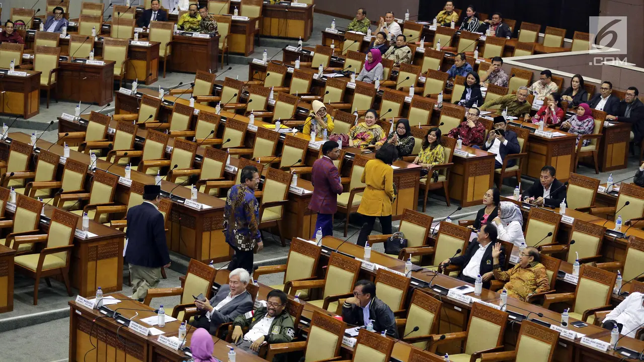 DPR Sahkan Revisi Undang-Undang MD3