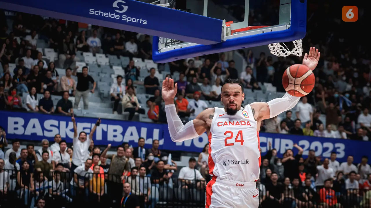 Foto: Indonesia Arena Bergemuruh! Laga Kanada Vs Prancis di Piala Dunia FIBA 2023 Berlangsung Sengit